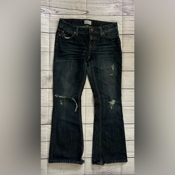 Aeropostale Women’s Hailey Flare Distressed Dark Denim Jeans. NEW without tags. - Picture 1 of 12